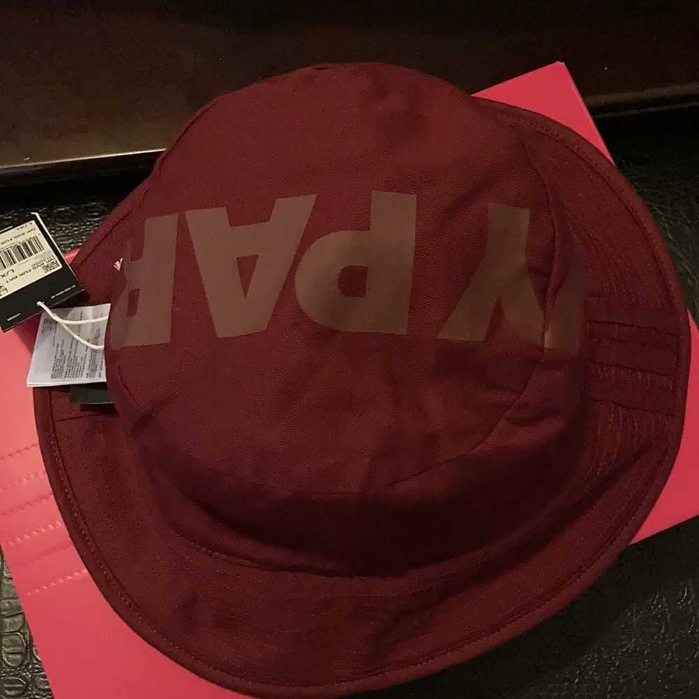 IVY PARK bucket hat rain hat - Picture 5 of 7